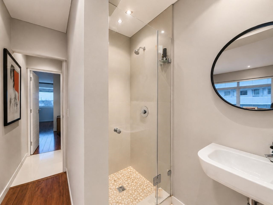 To Let 3 Bedroom Property for Rent in Sea Point Western Cape